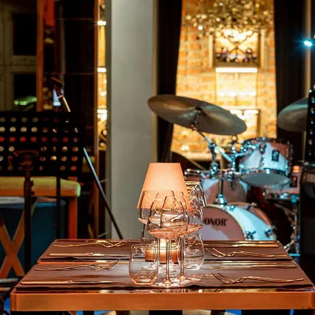 מלון Orientbank Istanbul, Autograph Collection 5*